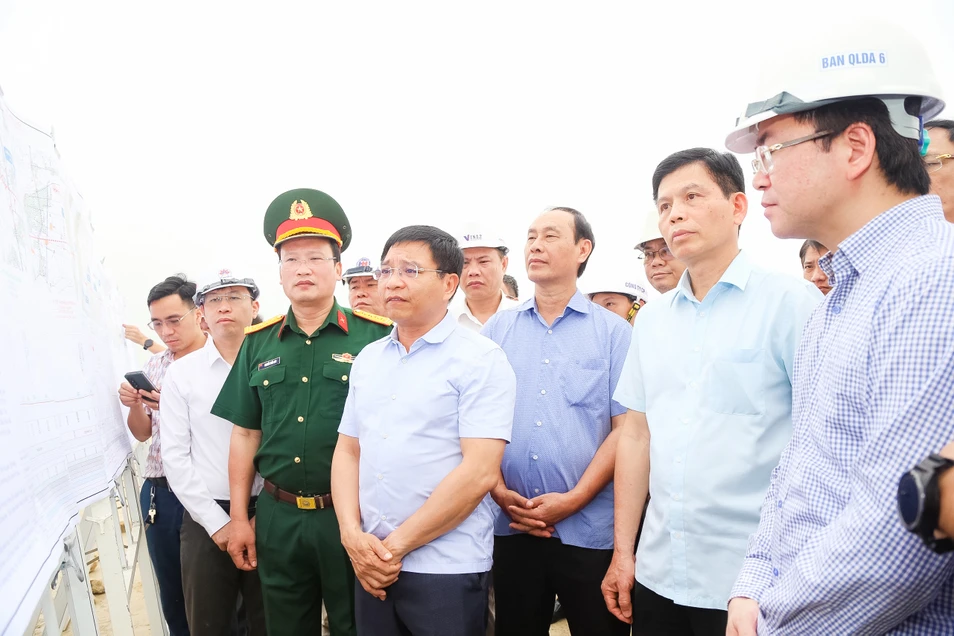 bna-kiem-tra-2-anh-thanh-le-8858.jpg.webp