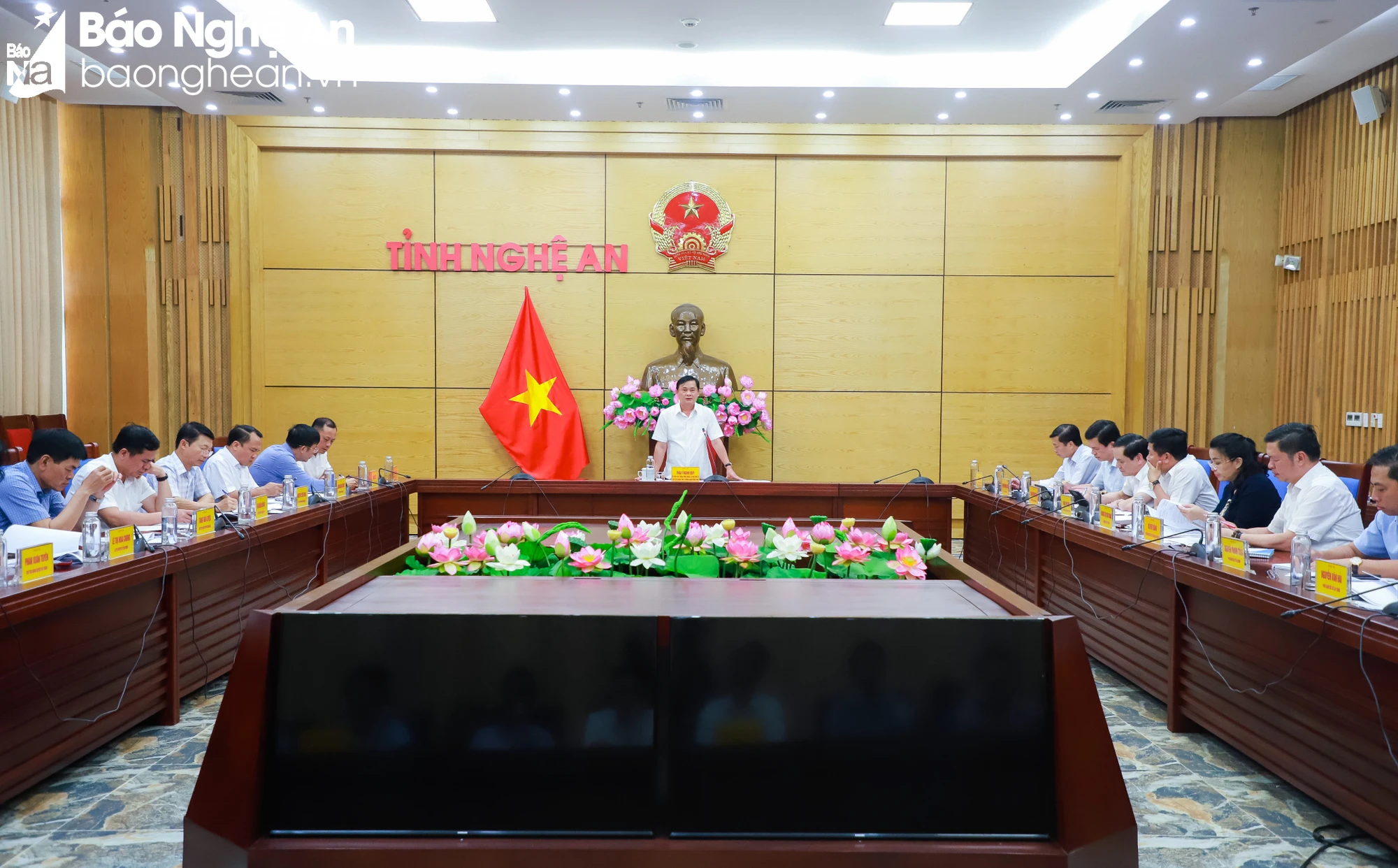 bna-toan-canh-cuoc-lam-viec-4318.jpg.webp