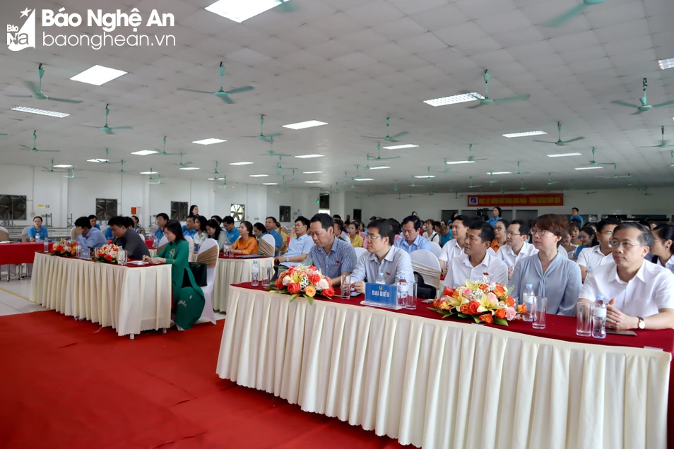 bna-tiep-xuc-cu-tri-cong-nhan-dien-chau-anh-diep-thanh00000-7643.jpg.webp