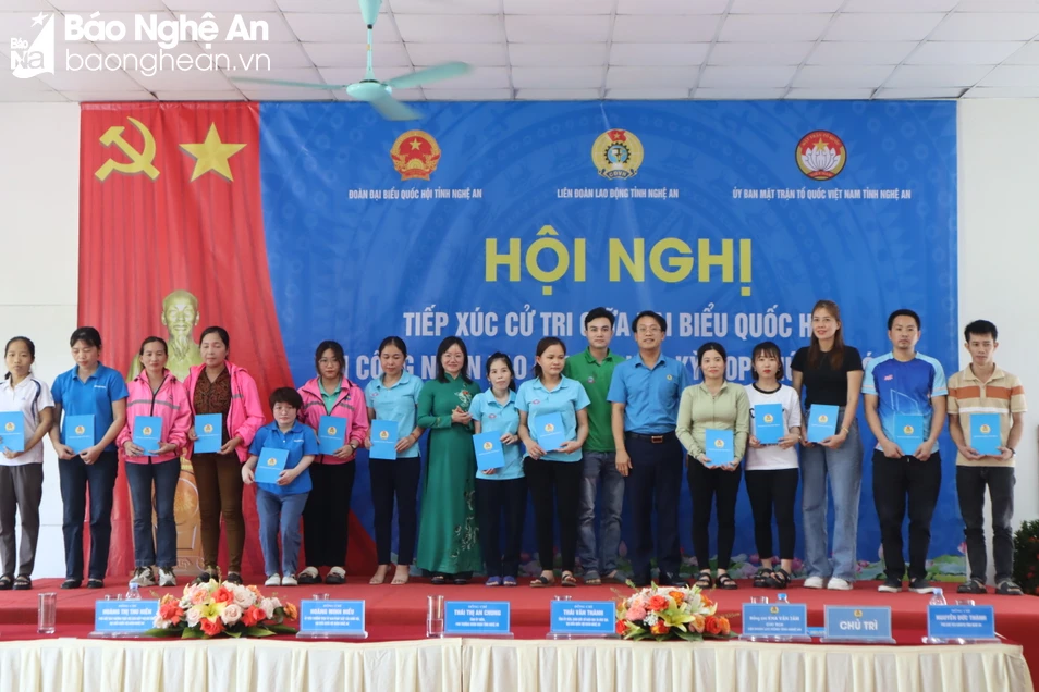 bna-tiep-xuc-cu-tri-cong-nhan-dien-chau-anh-diep-thanh00009-4953.jpg.webp