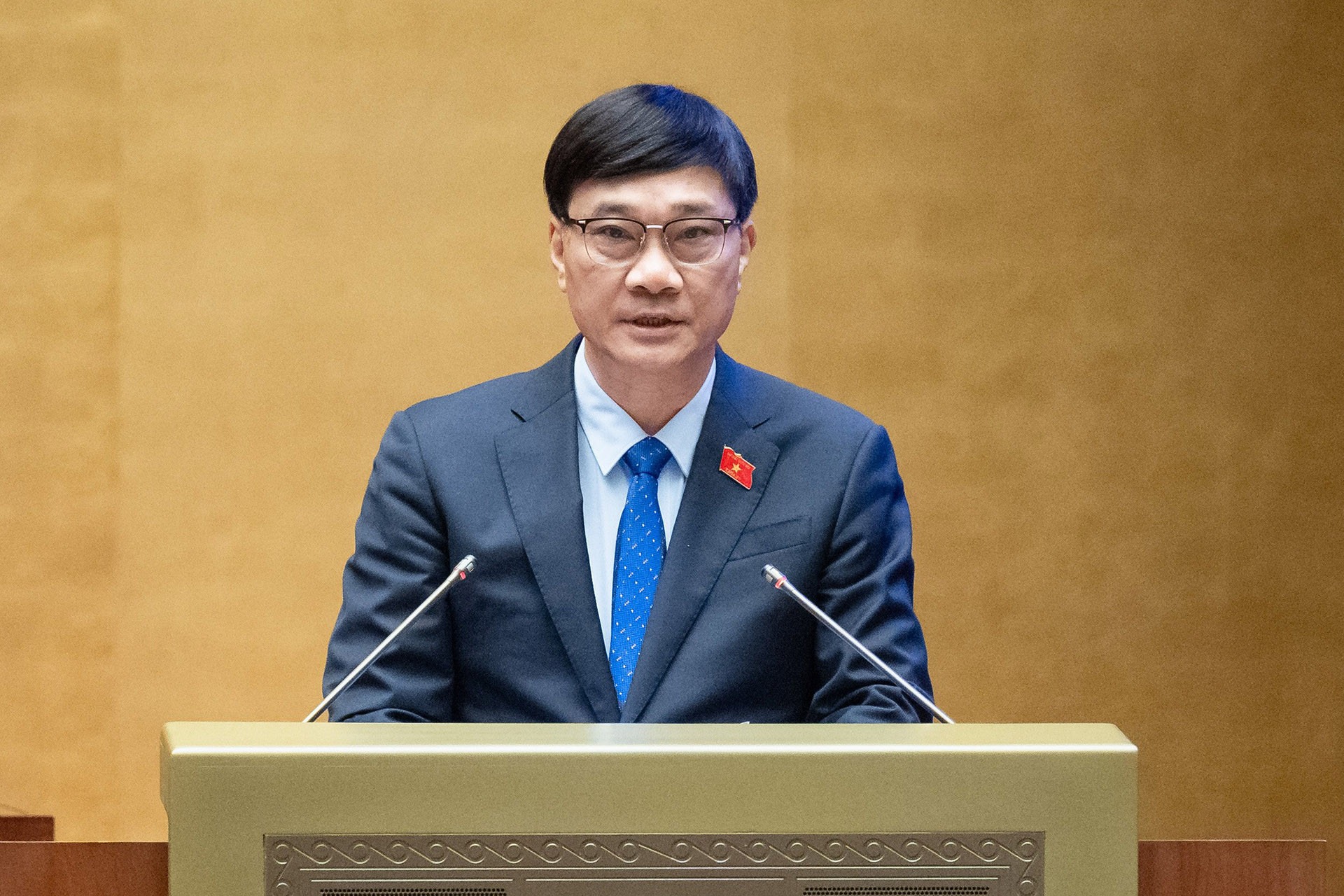 vu-hong-thanh-2586.jpg?width=0&s=r4ajmSCy8h31fqgk4Wftlg