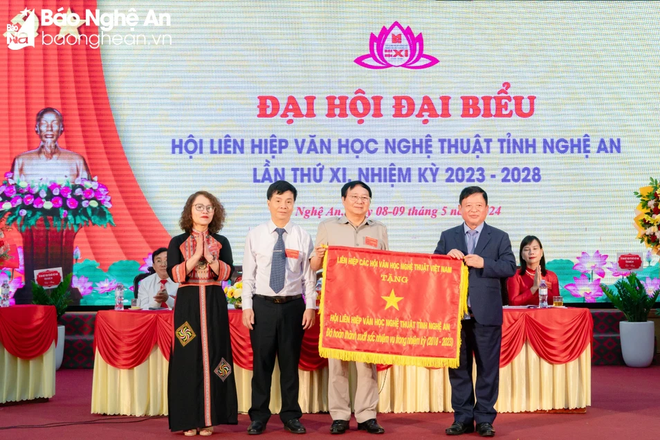 bna-9-8714.jpg.webp