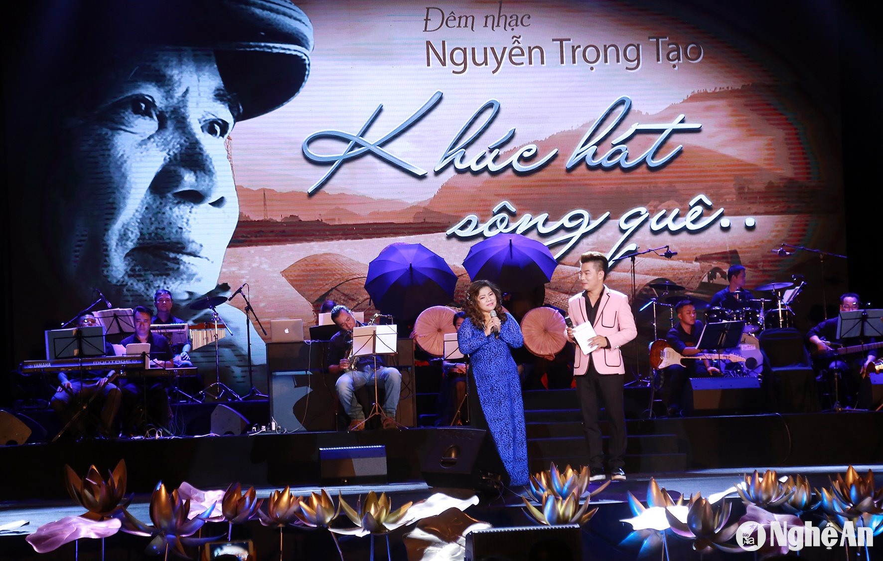 bna_dem-nhac-khuc-hat-song-que-tai-tp-vinh-nghe-an-anh-sach-nguyen.jpg
