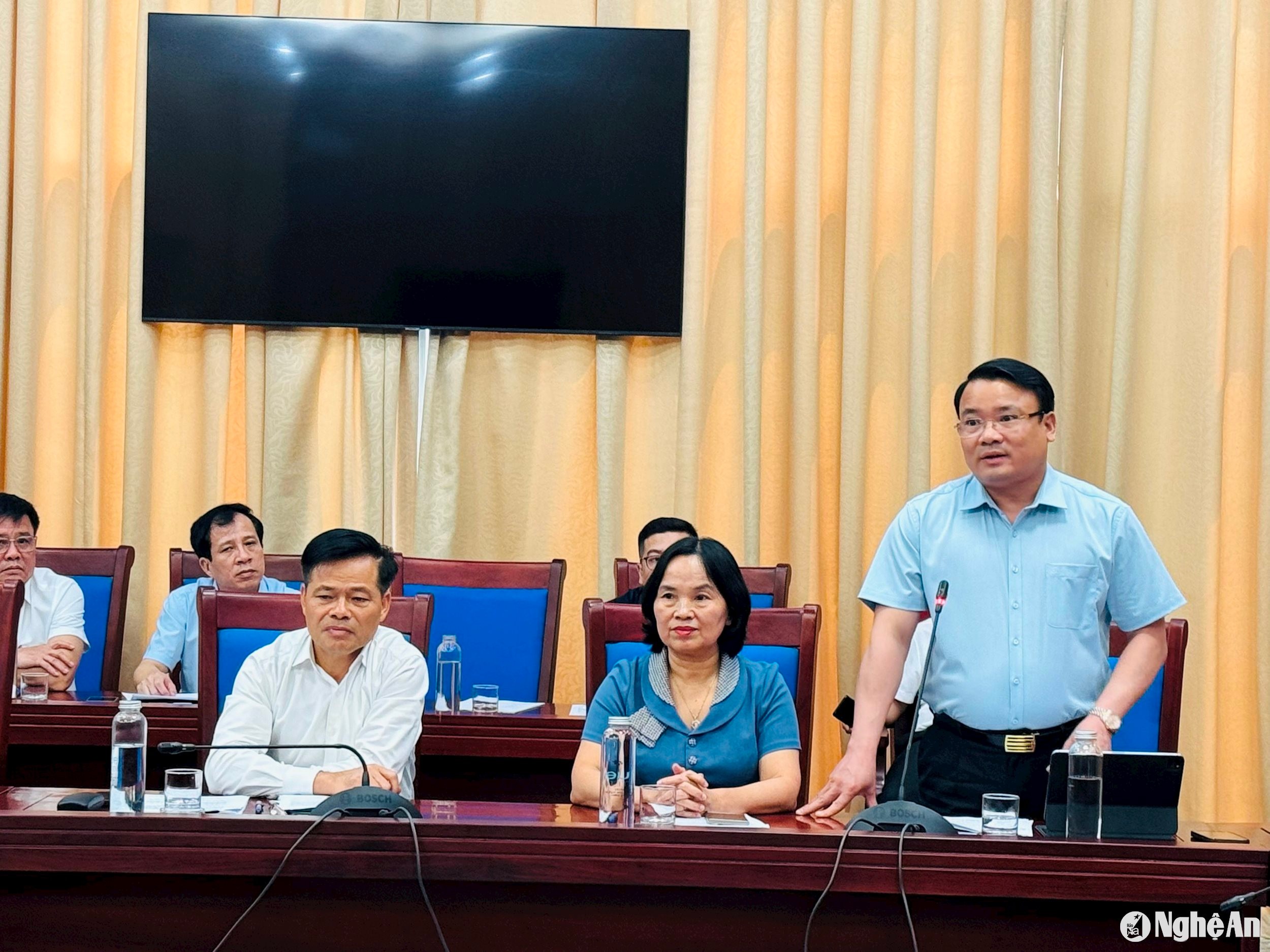 bna_-phung-vinh-pb.jpg