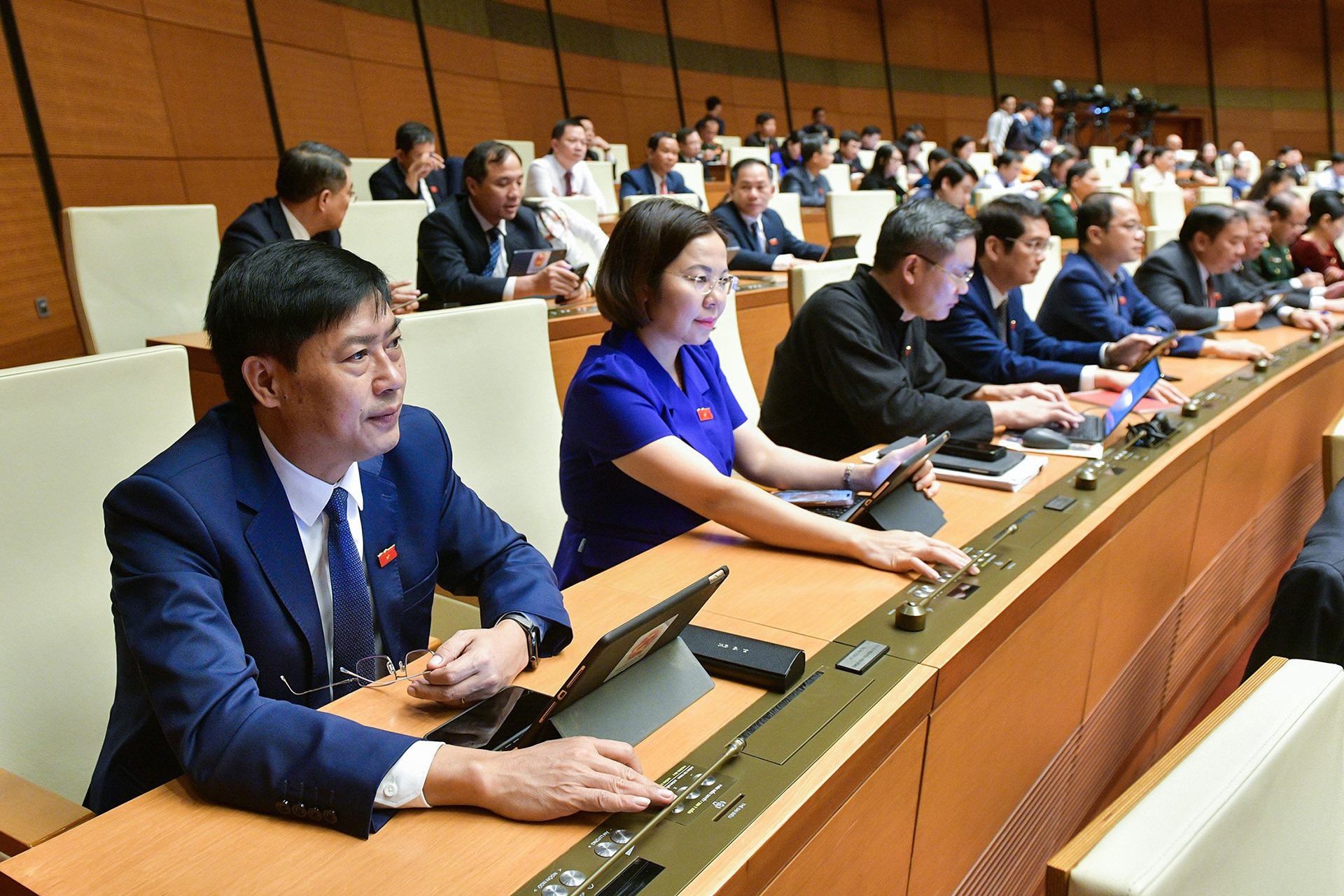 quoc-hoi-dao-580.jpeg?width=0&s=hq56FY4MetZr5vYW-7r3VQ