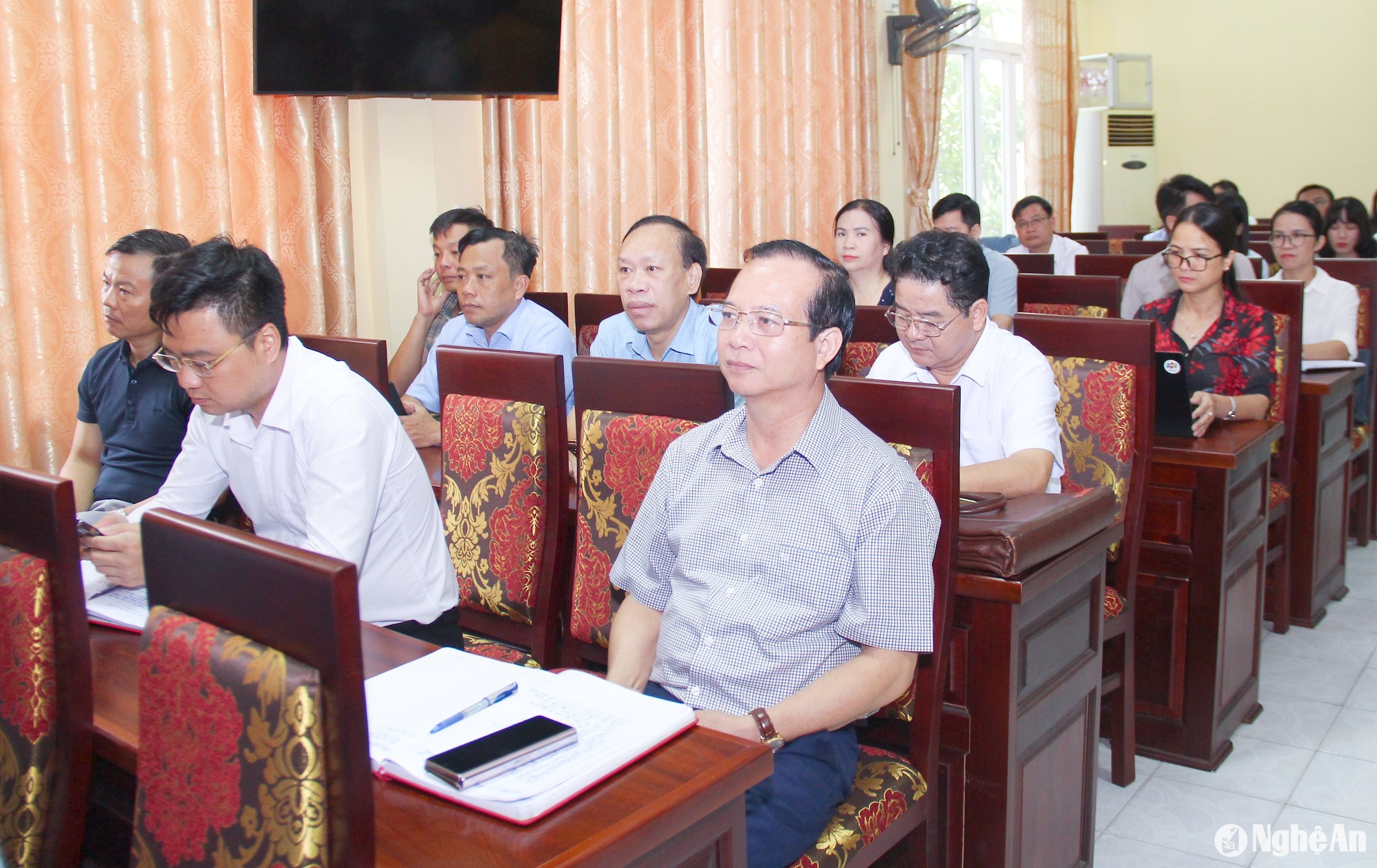 bna_-cac-bao-cao-vien-cap-huyen-tham-gia-hoi-nghi.-anh-mai-hoa.jpg