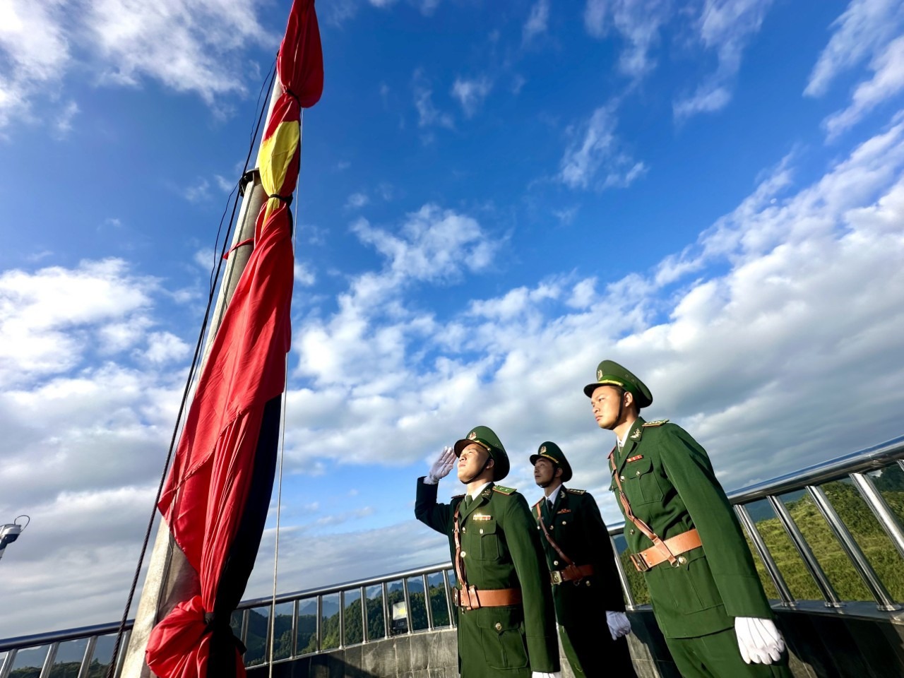bien-phong-4-1428.jpg?width=0&s=YCBcnqzdwXcKnOP6ZBmIjw