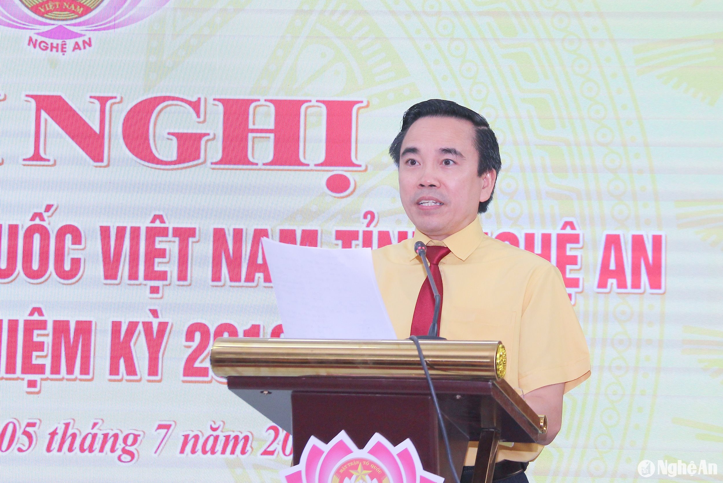 bna_-dong-chi-le-van-ngoc-pho-chu-tich-thuong-truc-uy-ban-mttq-tinh-bao-cao-du-thao-de-an-nhan-su-uy-ban-ban-thuong-truc-uy-ban-mttq-khoa-xvi-nhiem-ky-2024-2029.-anh.jpg