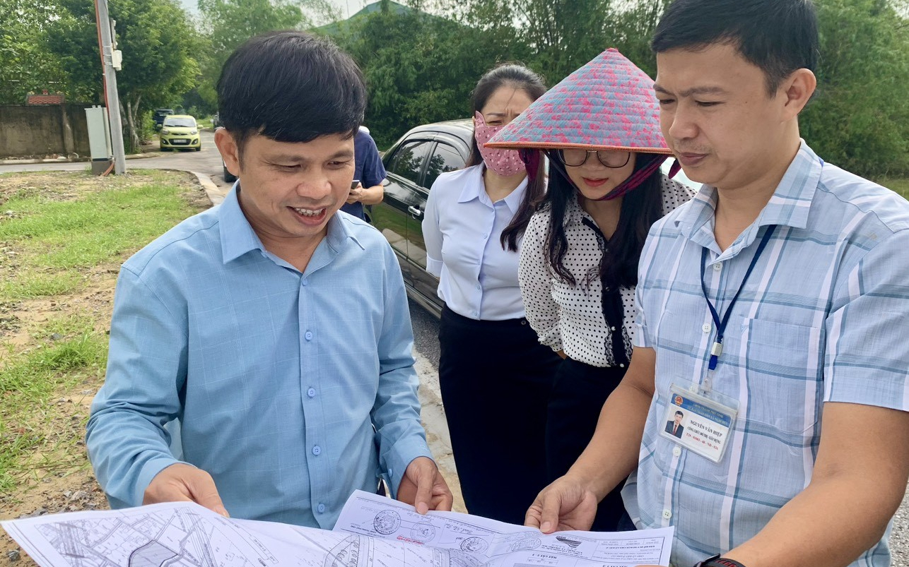 Thường trực HĐND thành phố Vinh giám sát việc thực hiện một số dự án khu quy hoạch khai thác quỹ đất