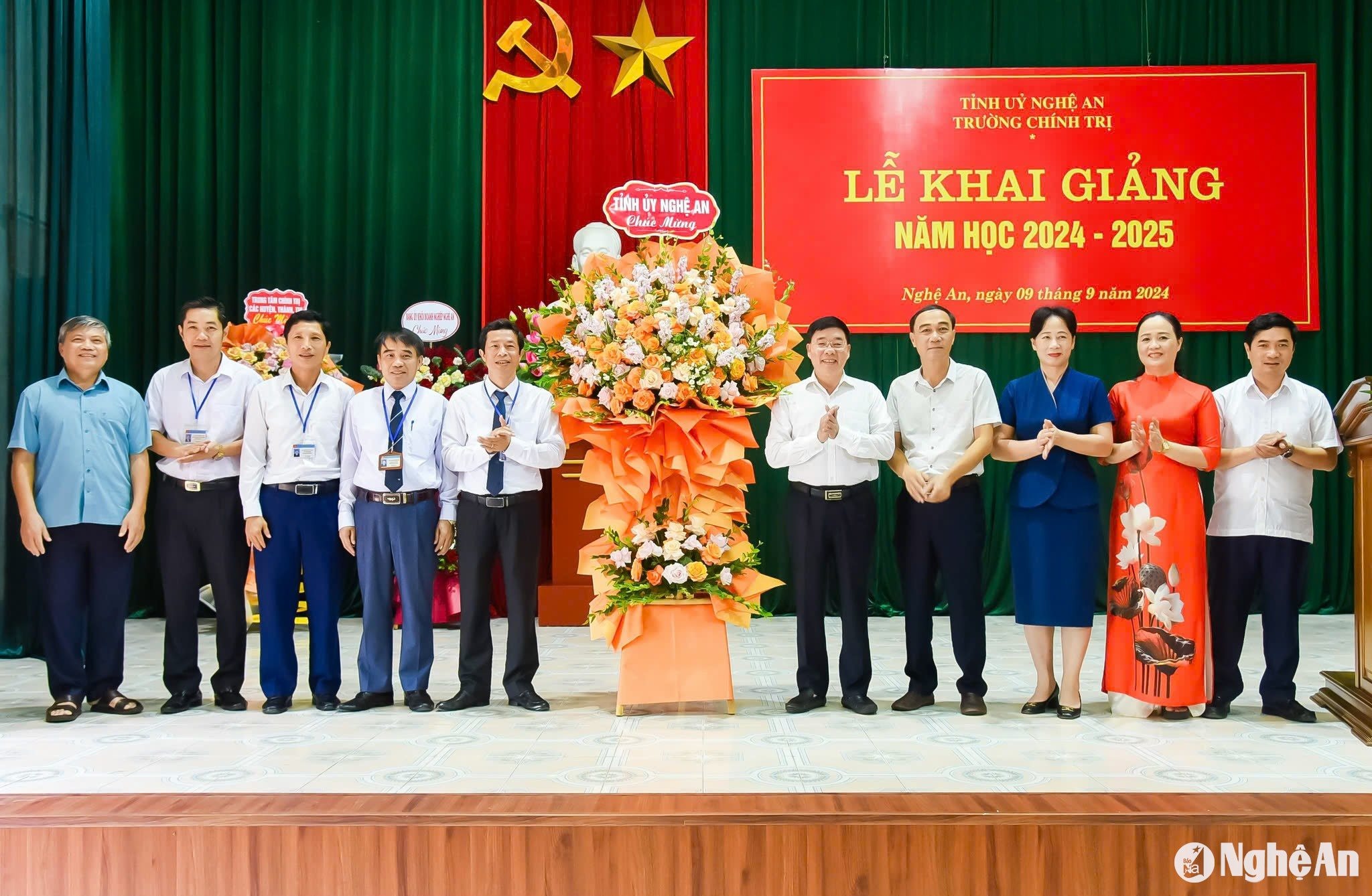 bna_-tang-hoa.jpg