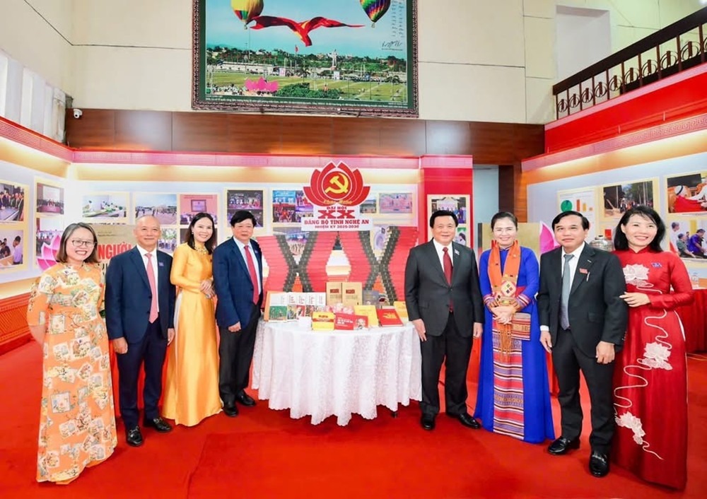 nguoi-xu-nghe-005-1630.jpg?width=0&s=AjqCVddTn1jBQLzsp3Tl5Q