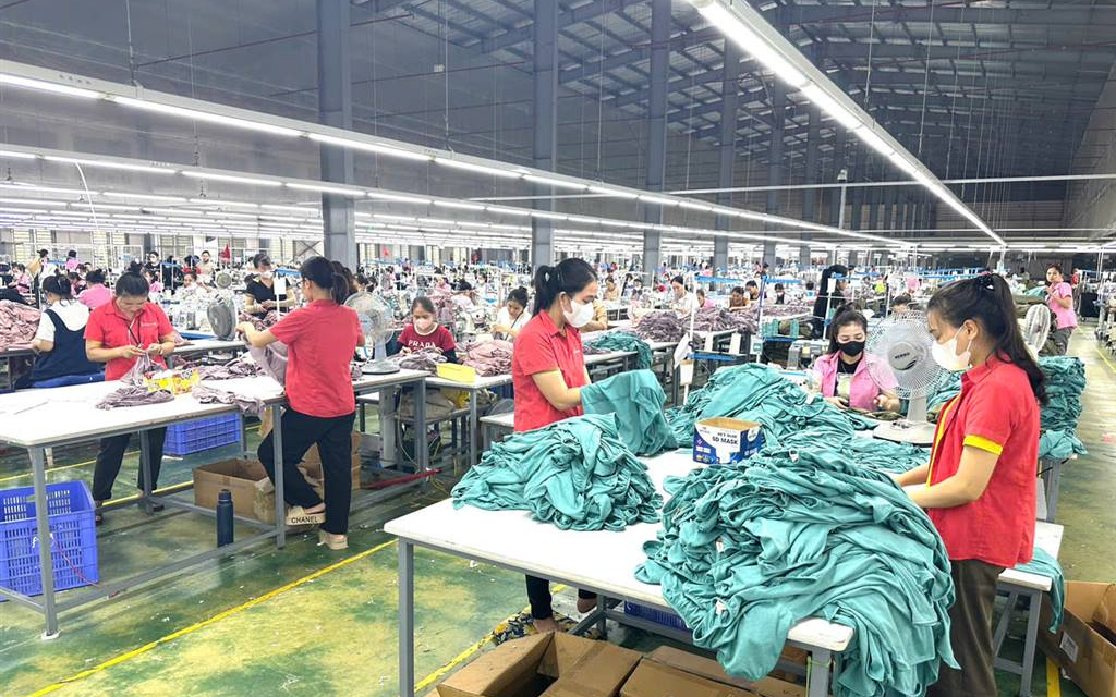 Quan tâm chỉ đạo việc ký kết thỏa ước lao động tập thể nhóm ngành.