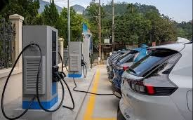 Ô tô điện chạy pin tiếp tục được miễn lệ phí trước bạ đến 28/2/2027