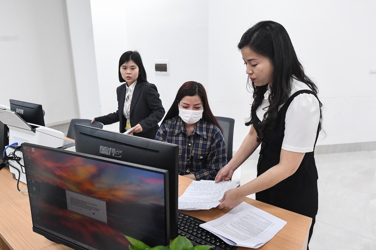 static-images.vnncdn.net-vps_images_publish-000001-000003-2025-3-30-_hanh-chinh-giay-to-32-83956.jpg