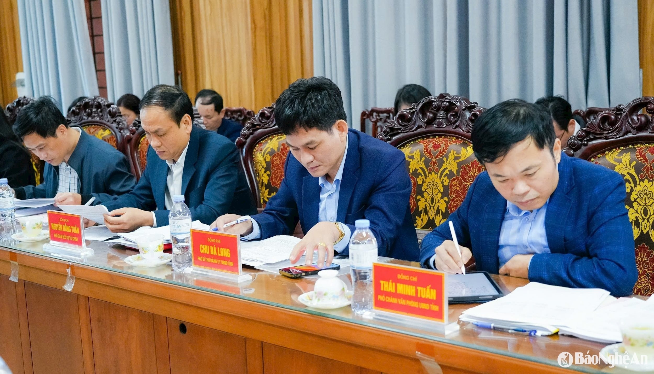 bna_-dai-dien-lanh-dao.jpg