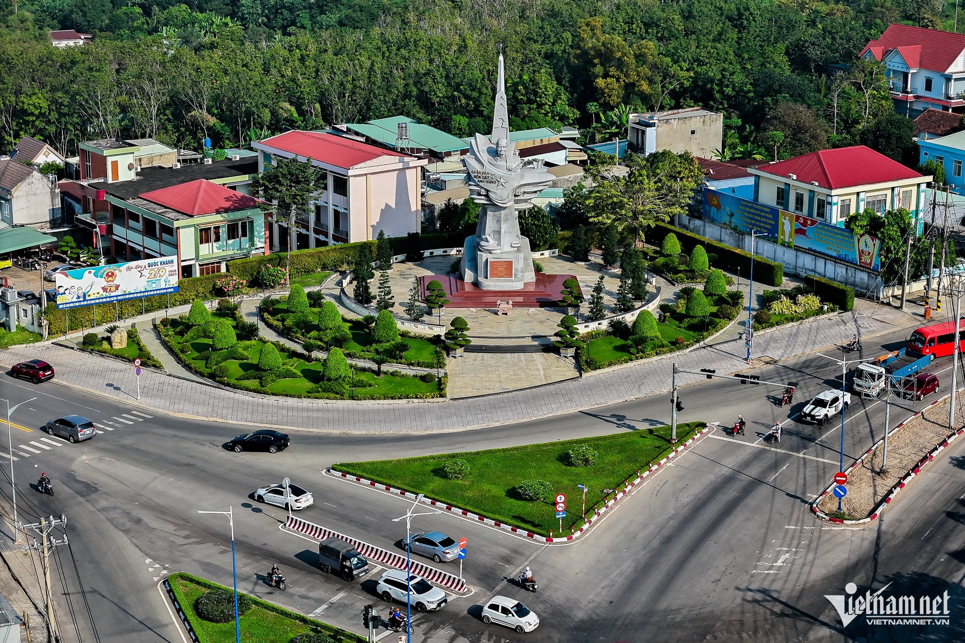 w-binh-duong-nguyen-hue-7-73074.jpg?width=0&s=8R3fLCl9SCxG3GXPMsZirg