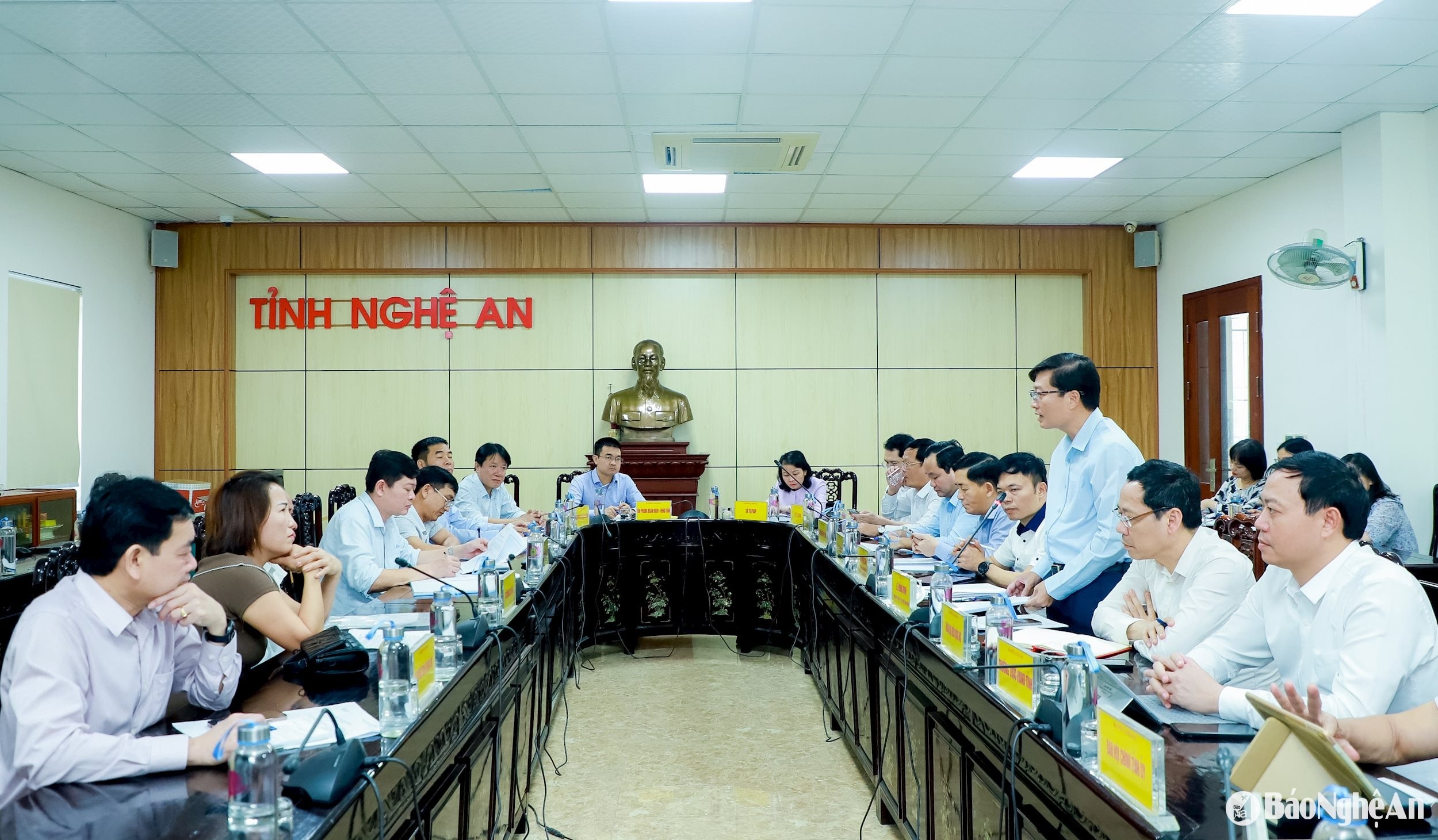 bna_chu-tich-tinh-nghe-an-le-hong-vinh.jpg