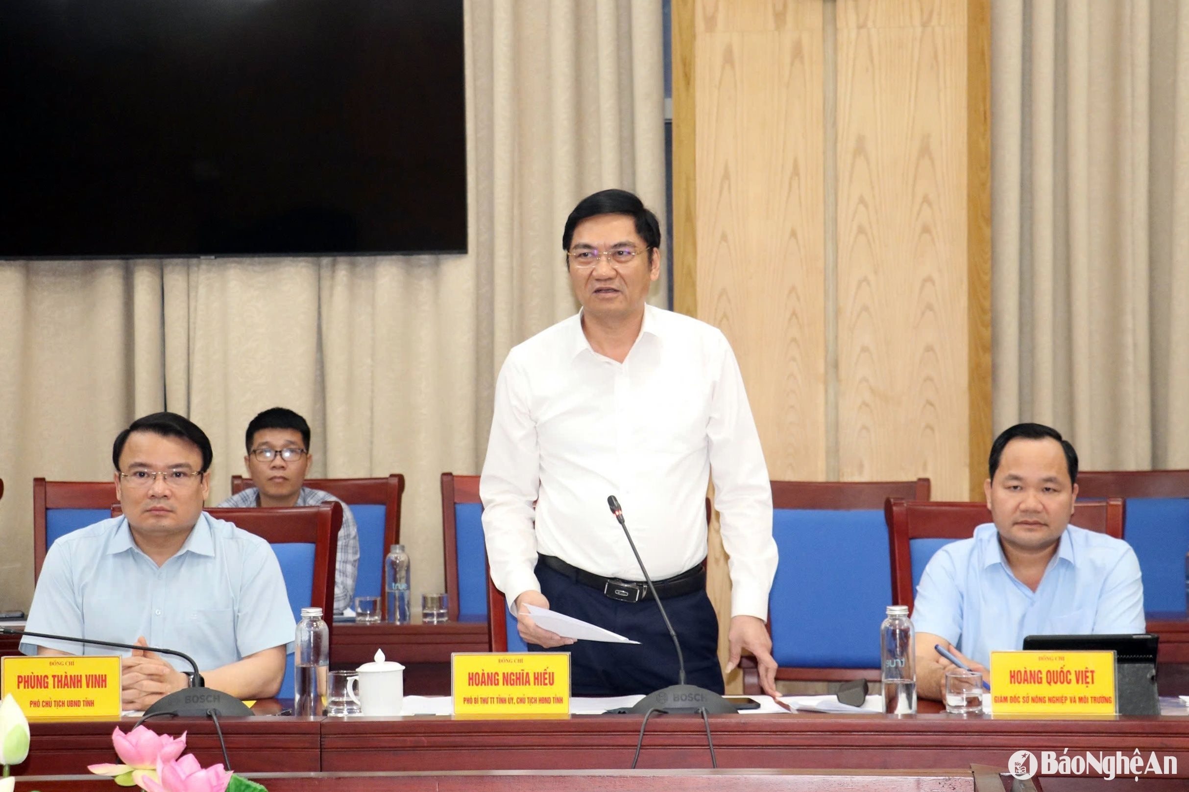 bna_-pho-bi-thu-tinh-uy-hoang-nghia-hieu-khang-dinh-nghe-an-se-tiep-tuc-cac-bien-phap-kien-quyet-trong-chong-khai-thac-iuu-tren-dia-ban.-anh-phu-huong.jpg