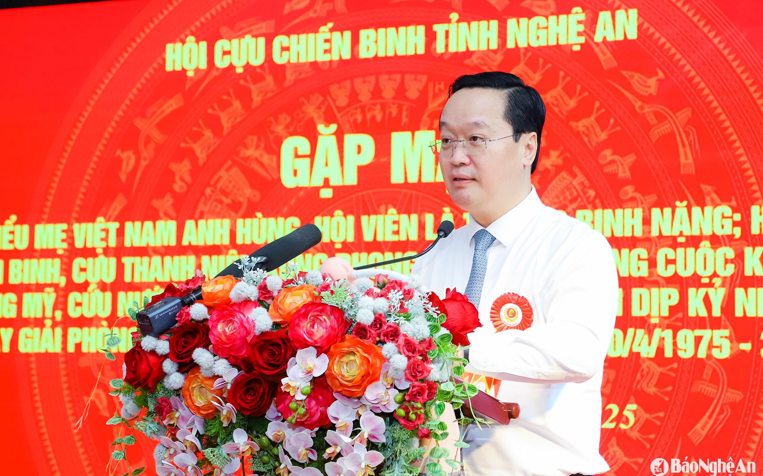 Mãi mãi tri ân các thế hệ anh hùng, tiếp nối truyền thống cách mạng, dựng xây quê hương giàu mạnh *