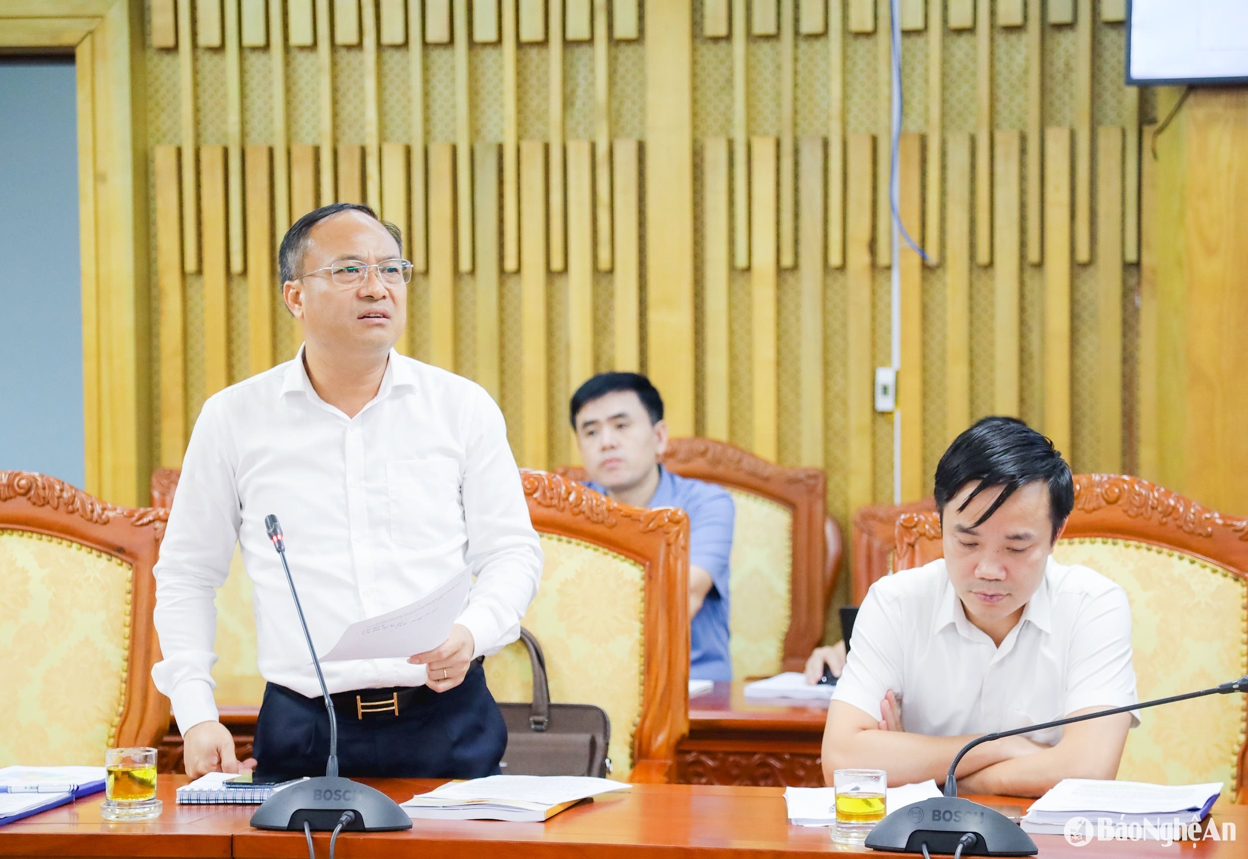 bna_-a-hung.jpg