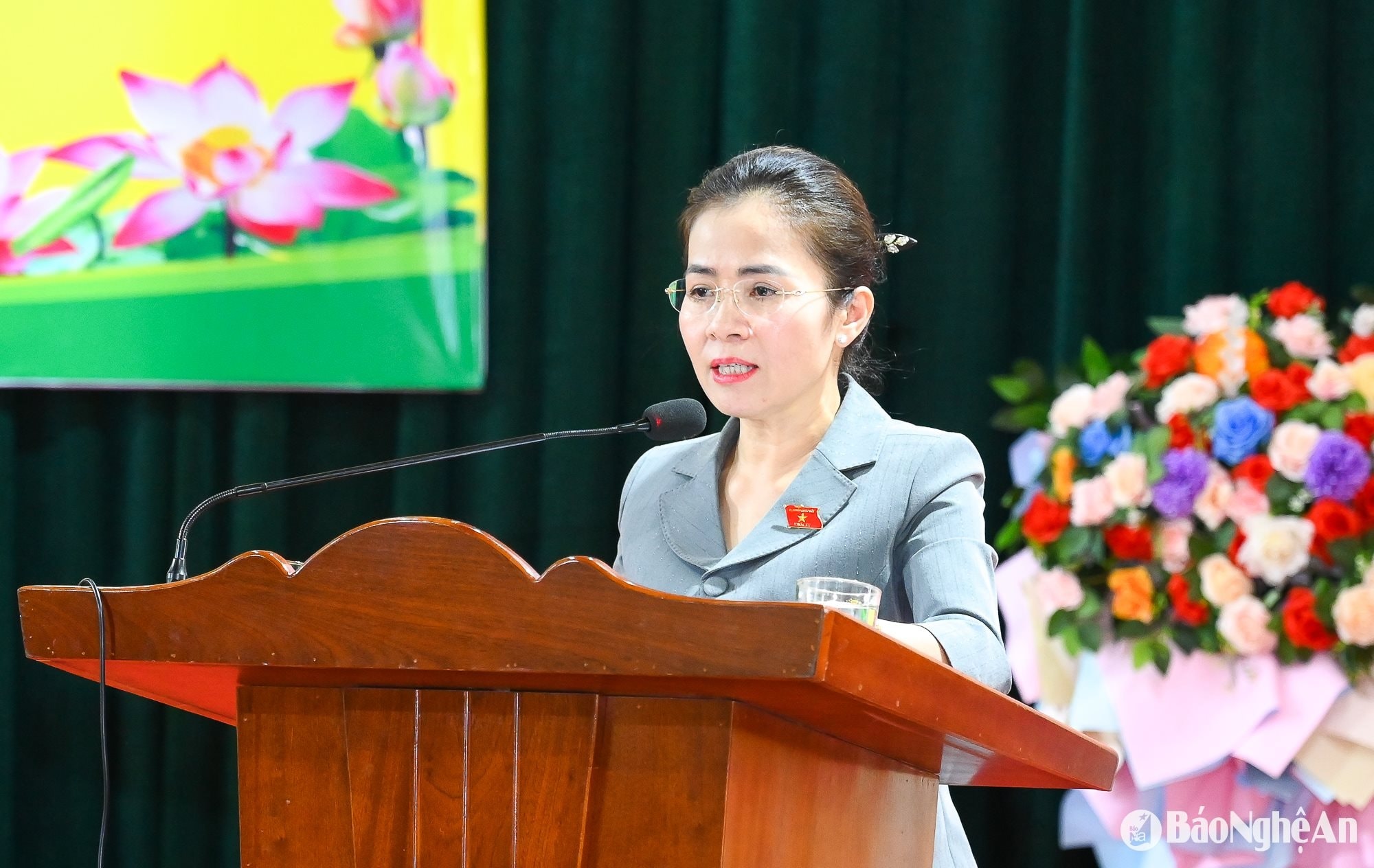 bna_ko-logo-tiep-xuc-cu-tri-nghi-loc-10.jpg
