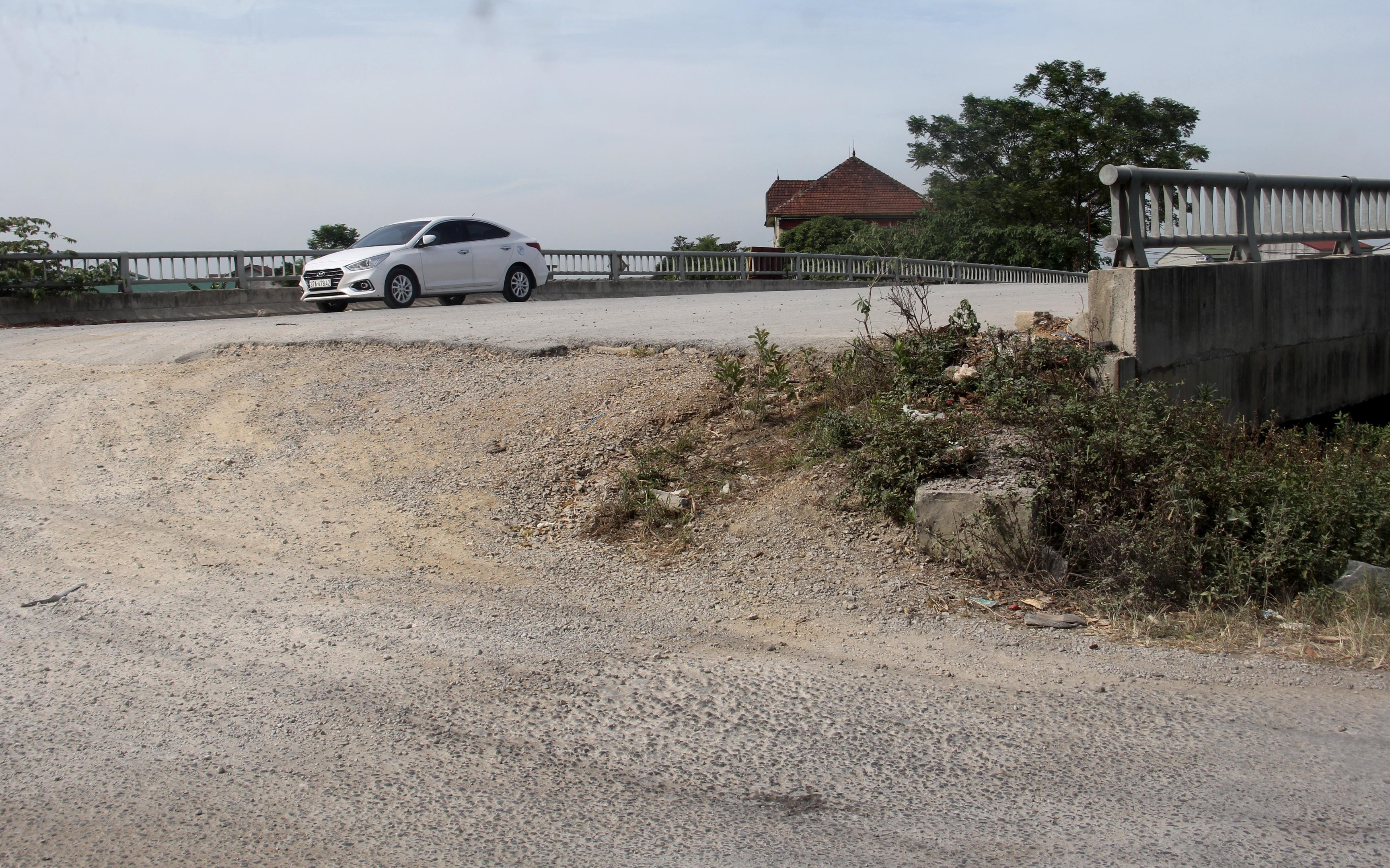 UBND thành phố Vinh trả lời phản ánh của cử tri về tình trạng ô nhiễm môi trường ở khu vực cầu Đen