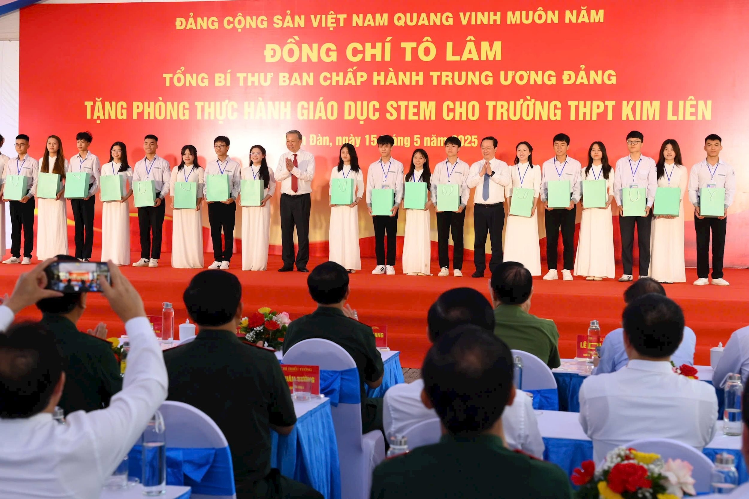 bna_tang-acd329a12428ecc86671af1d6fcc59ec.jpg