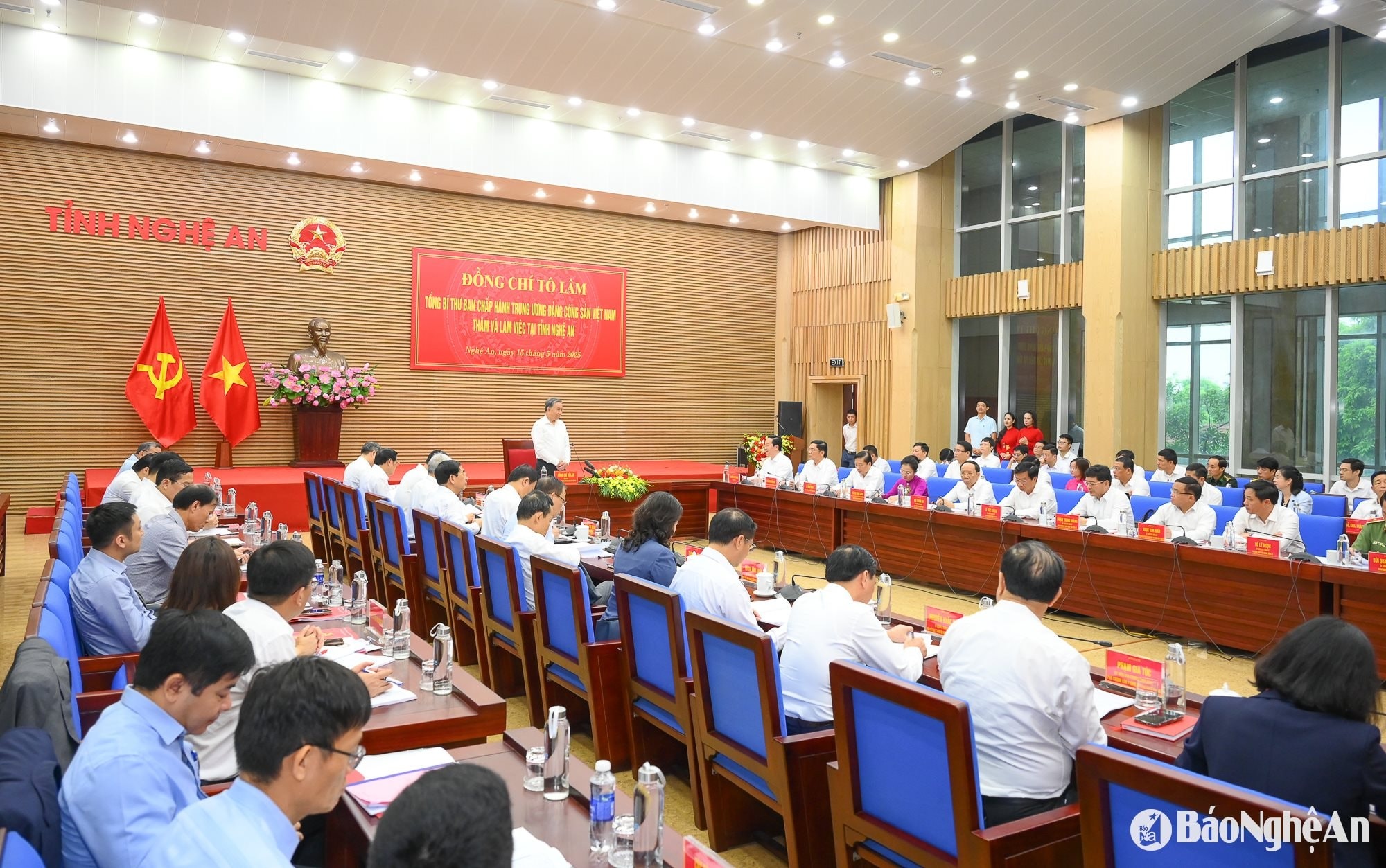 bna_tong-bi-thu-lv-voi-nghe-an-12.jpg