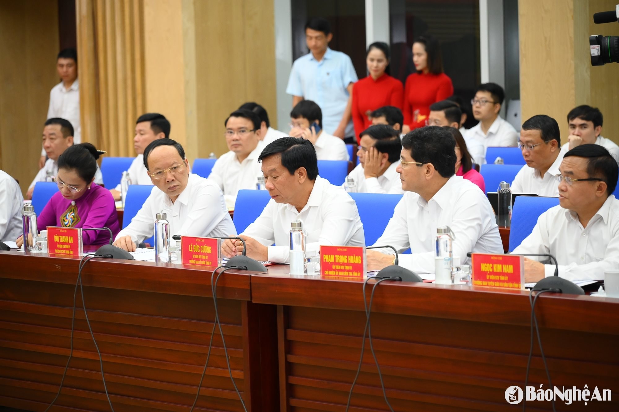 bna_tong-bi-thu-lv-voi-nghe-an-16.jpg