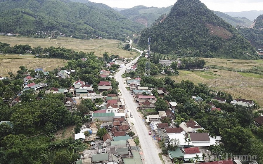 Giải đáp thấu đáo kiến nghị của cử tri Quỳ Hợp về mương thoát nước, hoạt động hội và công tác phí