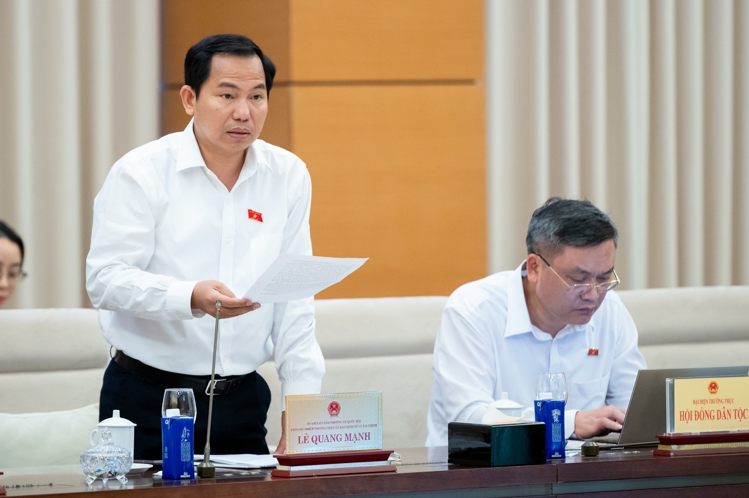 z61_3287-pcn-tt-ub-kinh-te-va-tai-chinh-le-quang-manh.jpg