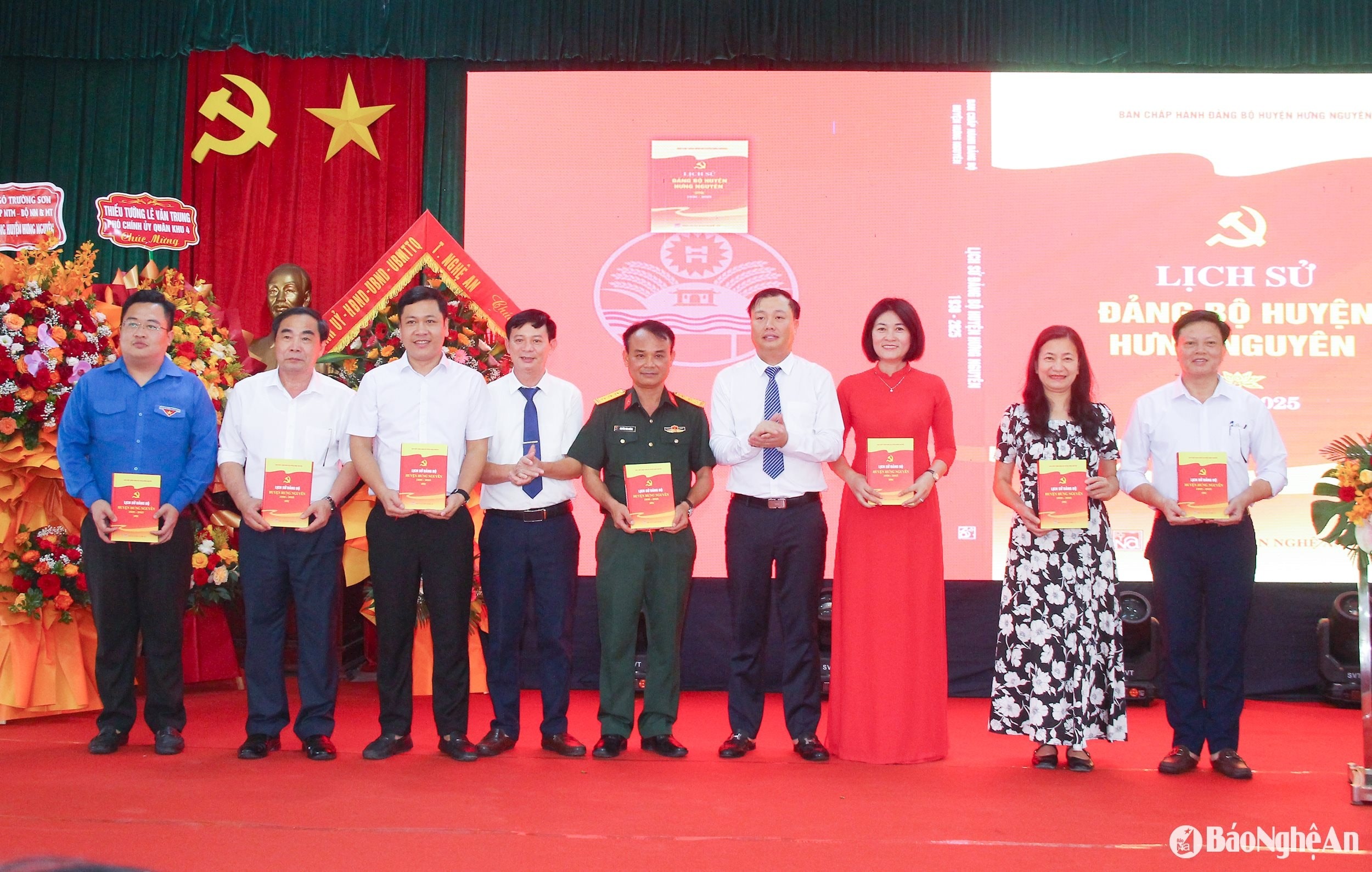 bna_-dong-chi-le-pham-hung-.jpg