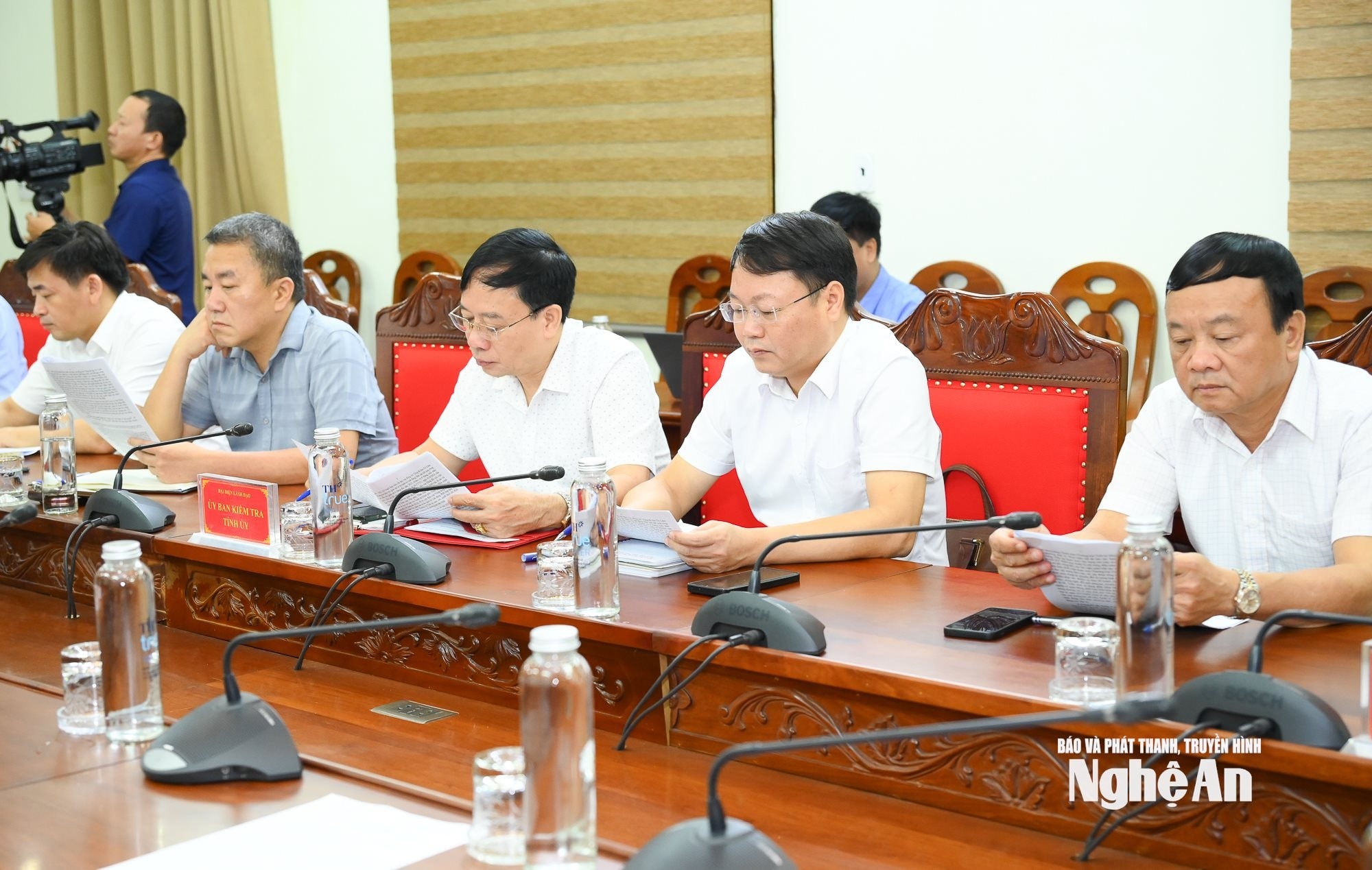 bna_thuong-truc-lv-voi-cac-co-quan-giup-viec-5.jpg