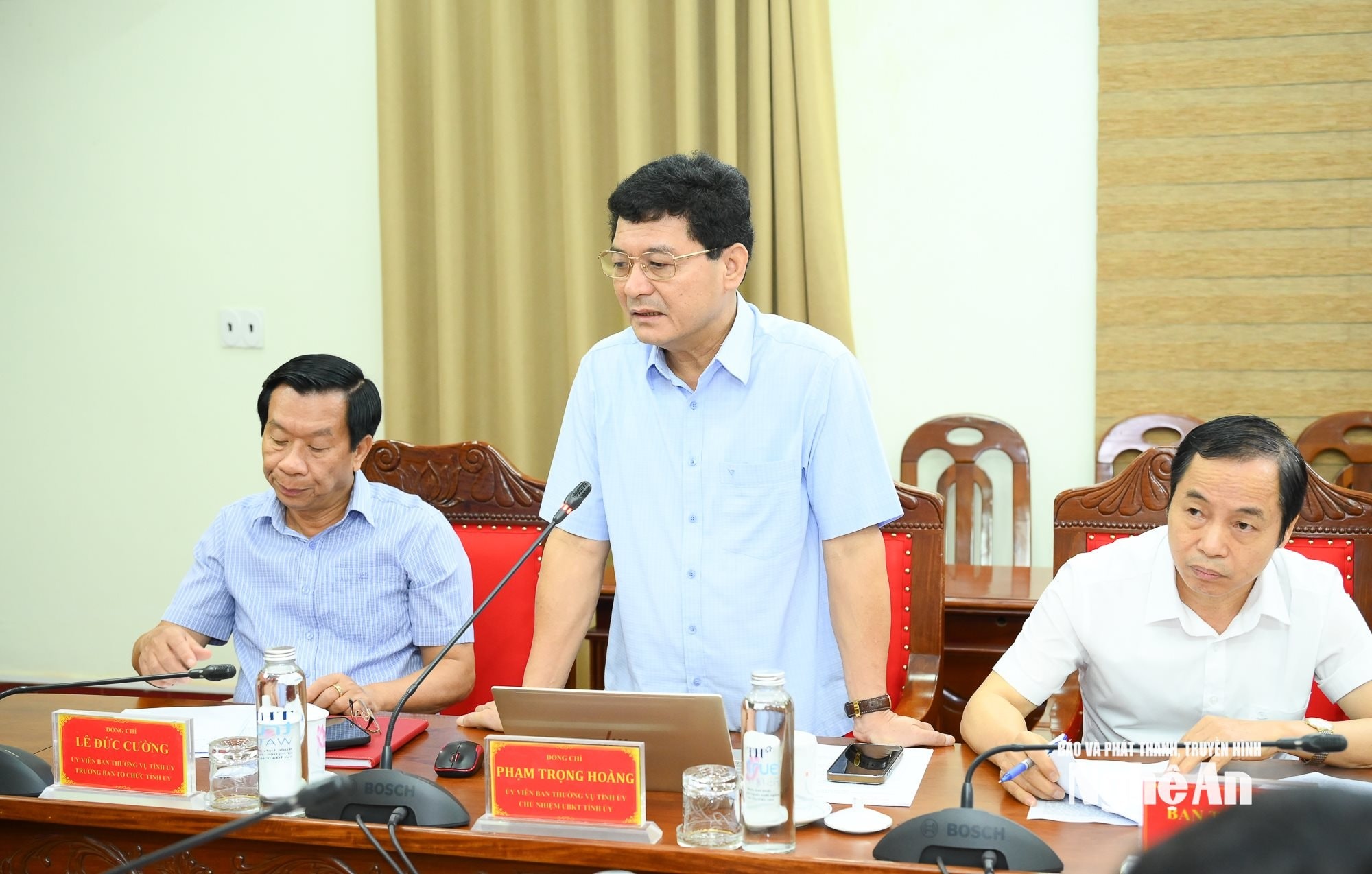 bna_thuong-truc-lv-voi-cac-co-quan-giup-viec-9.jpg