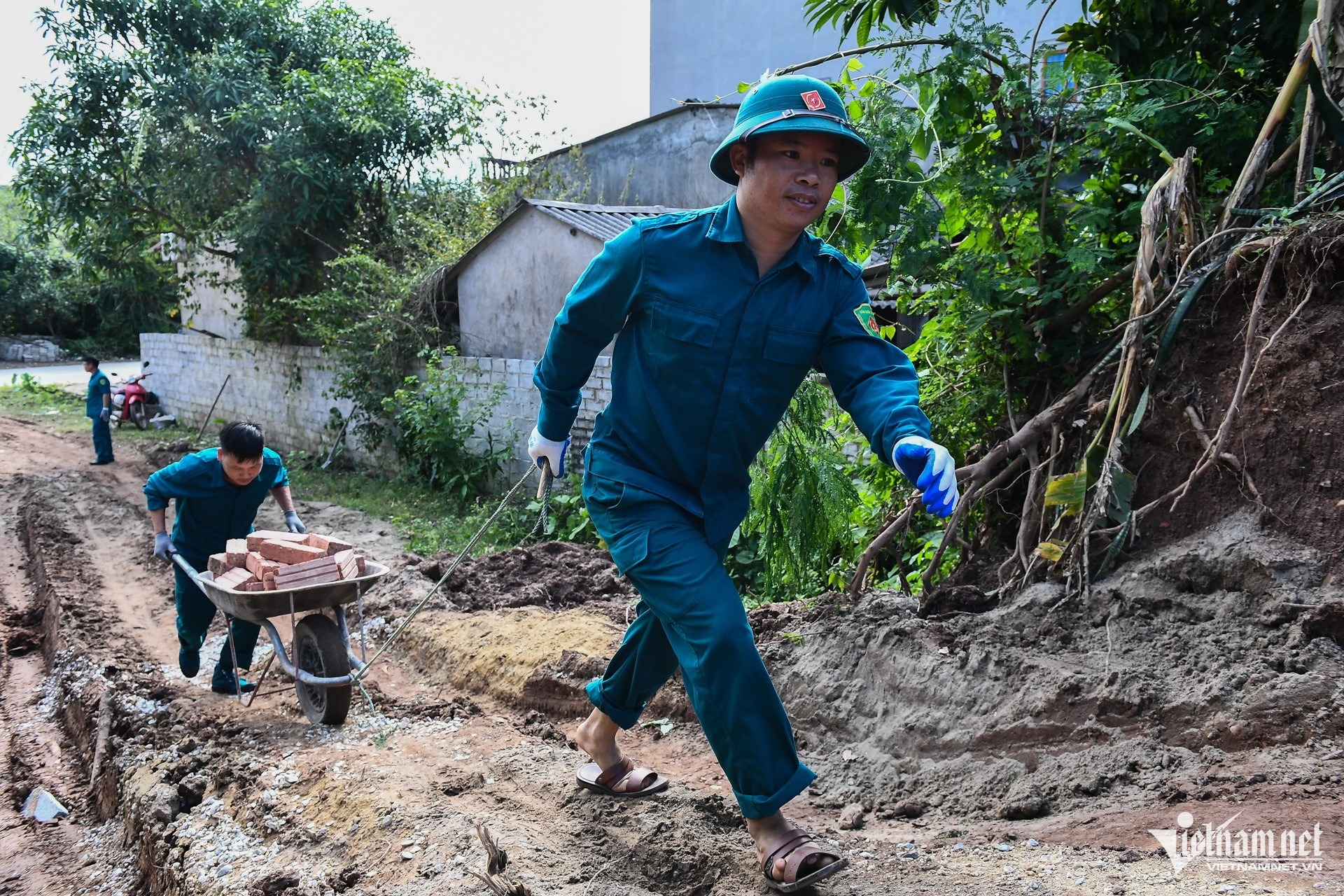 w-dttg-1719-bac-giang-4-592.jpg?width=0&s=L3a4gzsjPxeyS5Ufhk-A-Q