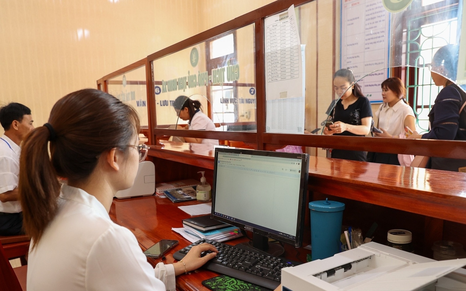 Bộ Nội vụ trả lời về thời gian tính chế độ tinh giản biên chế theo Nghị định 154