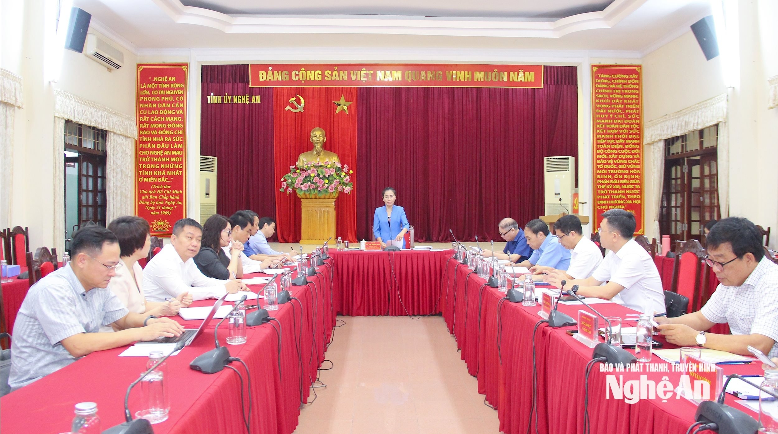 bna_-quang-canh-cuoc-hop.jpg