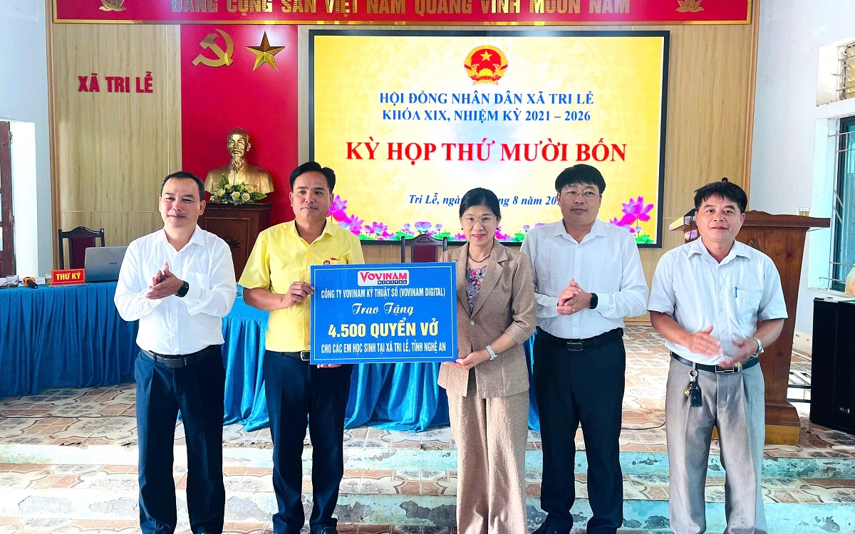 Trưởng Ban Dân tộc HĐND tỉnh dự kỳ họp thường lệ giữa năm của HĐND xã Tri Lễ