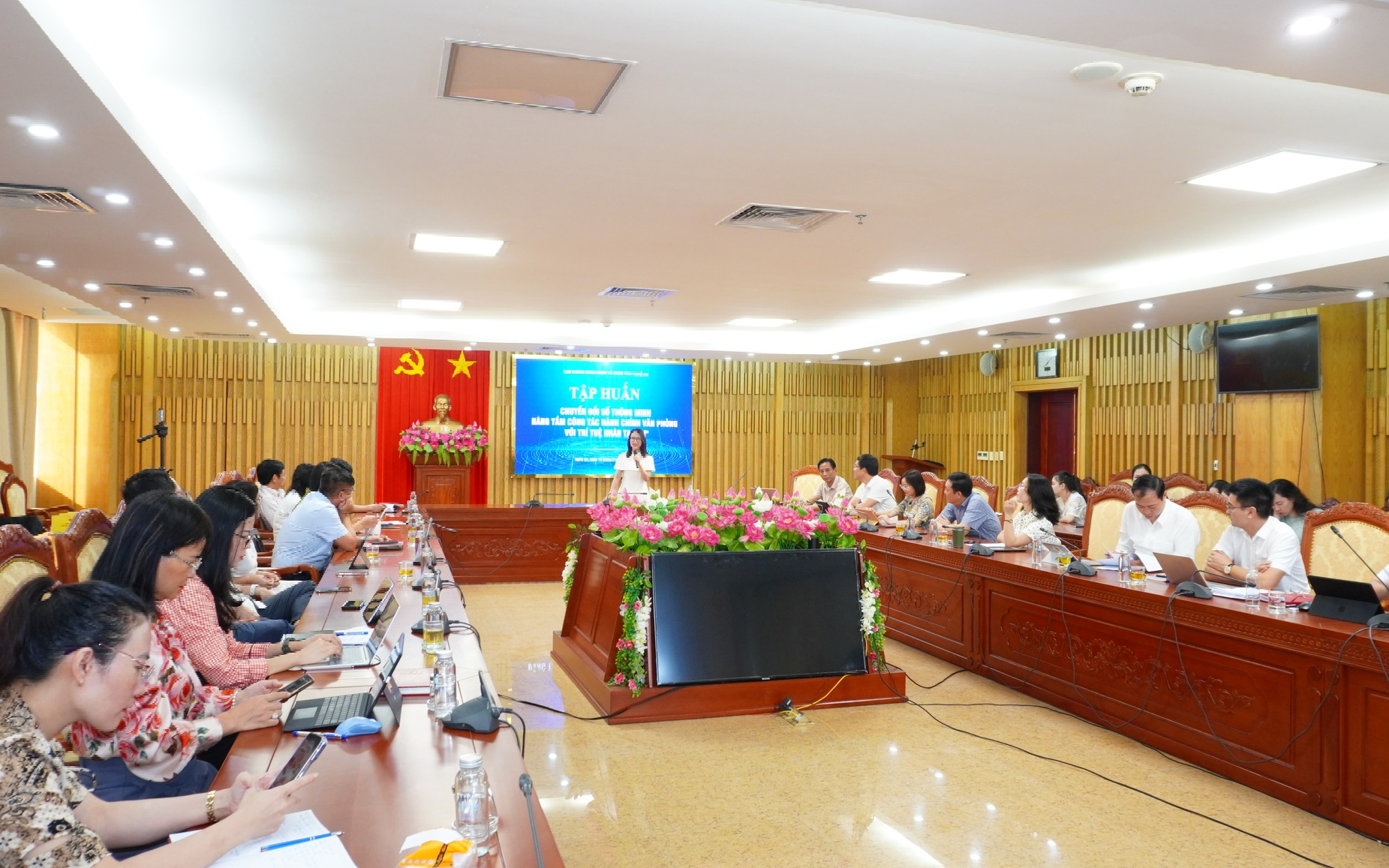 Văn phòng Đoàn ĐBQH và HĐND tỉnh tập huấn về Ứng dụng công nghệ trí tuệ nhân tạo (AI)