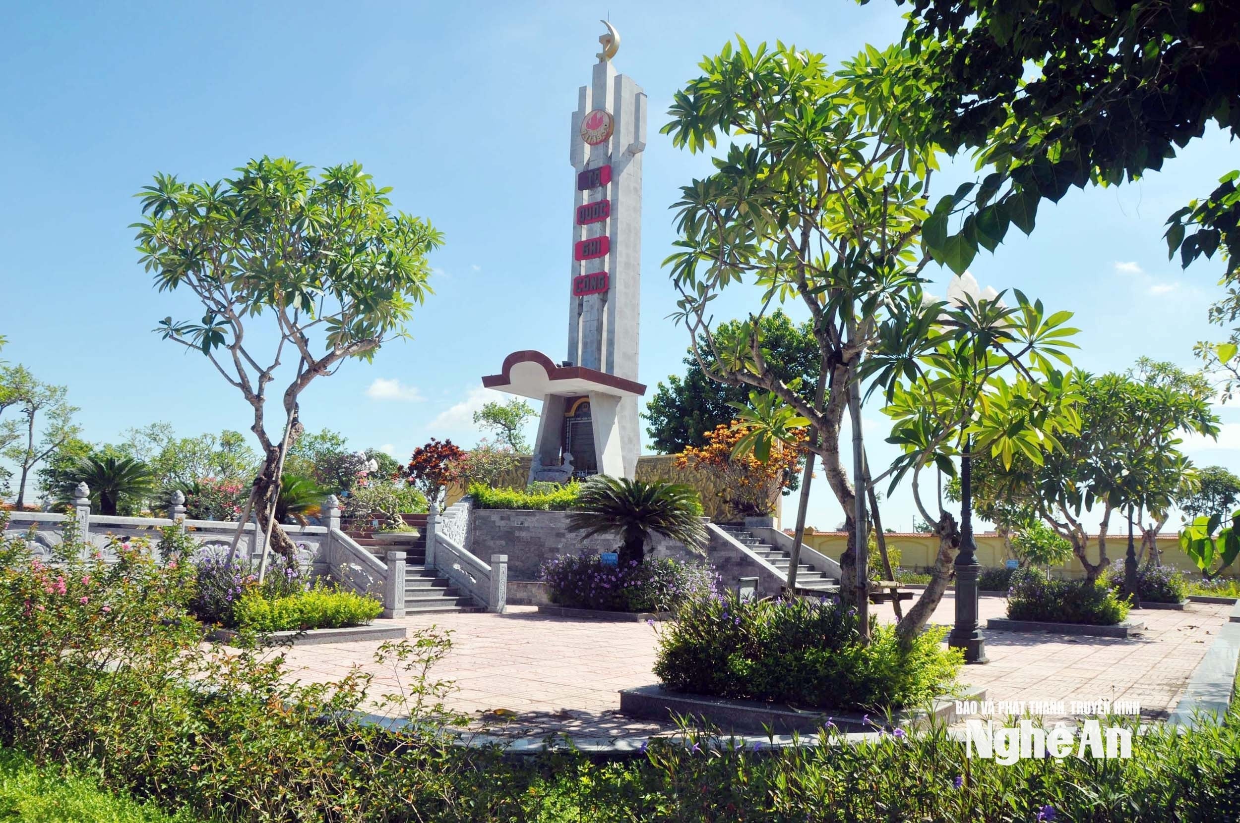 mo-28-liet-si-xo-viet-nghe-tinh.jpg