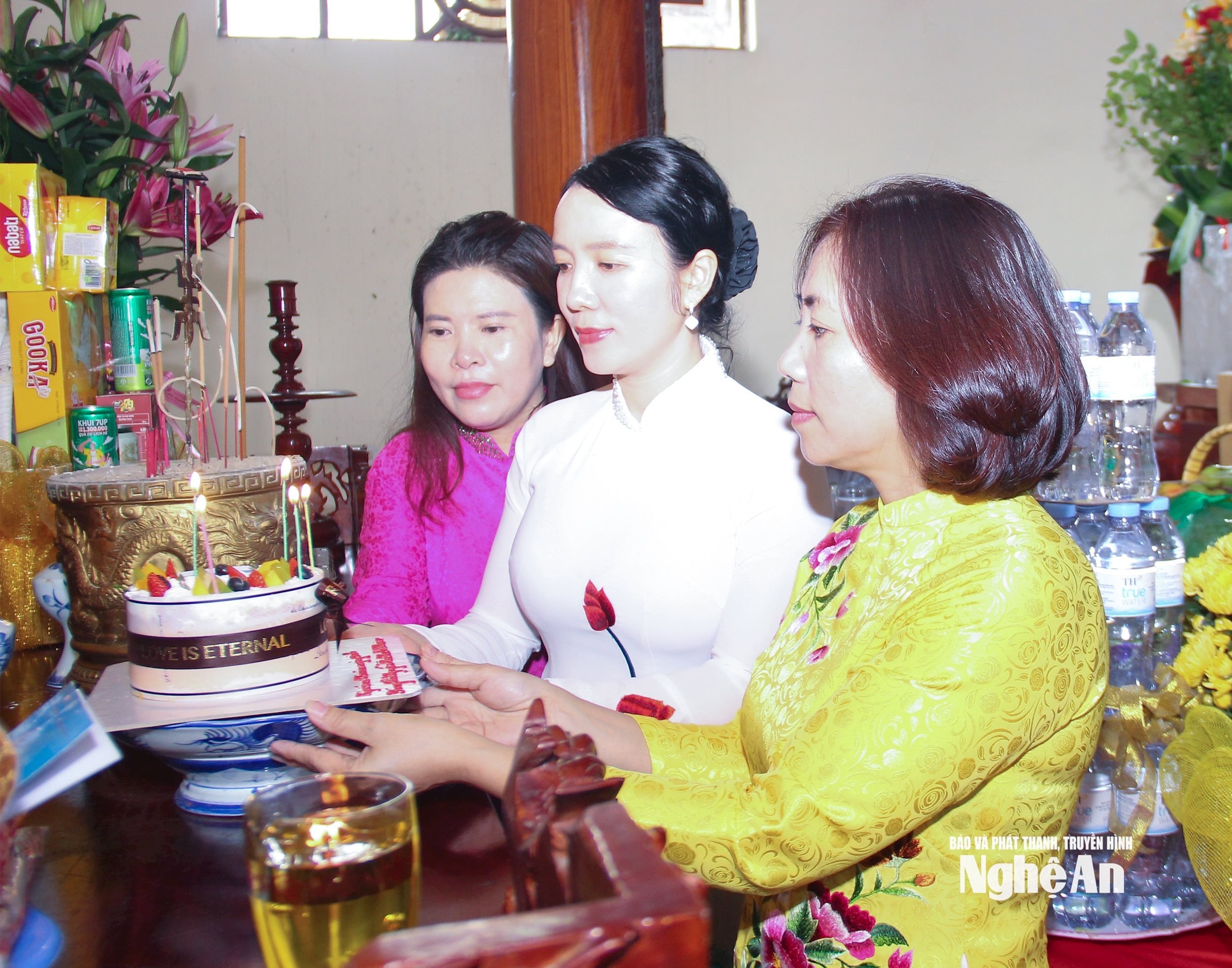 bna_-lanh-dao-cac-so-nganh-kinh-dang-le-nhan-(1).jpg