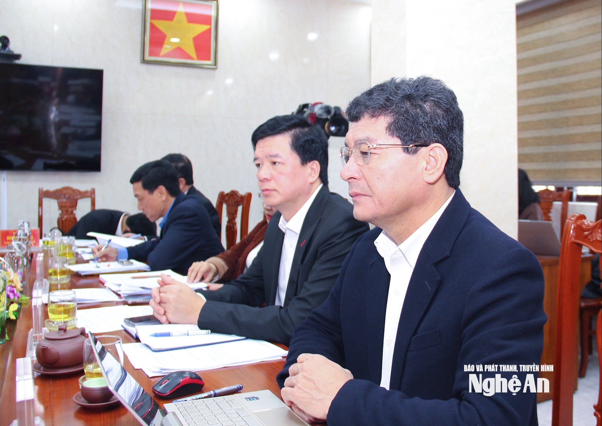 bna_-cac-dong-chi-thuong-truc-thuong-vu-chap-hanh.jpg