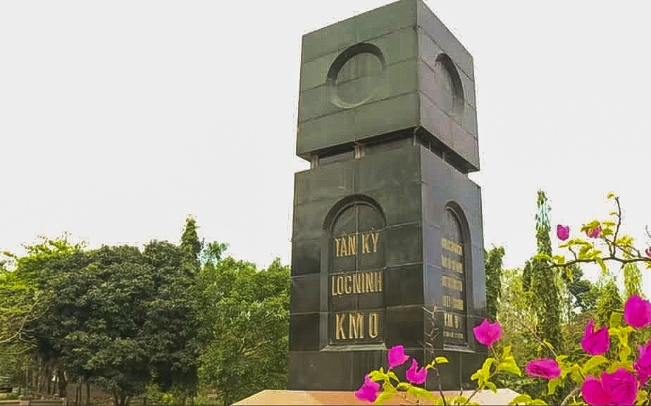 Gìn giữ cho muôn đời sau một tọa độ thiêng