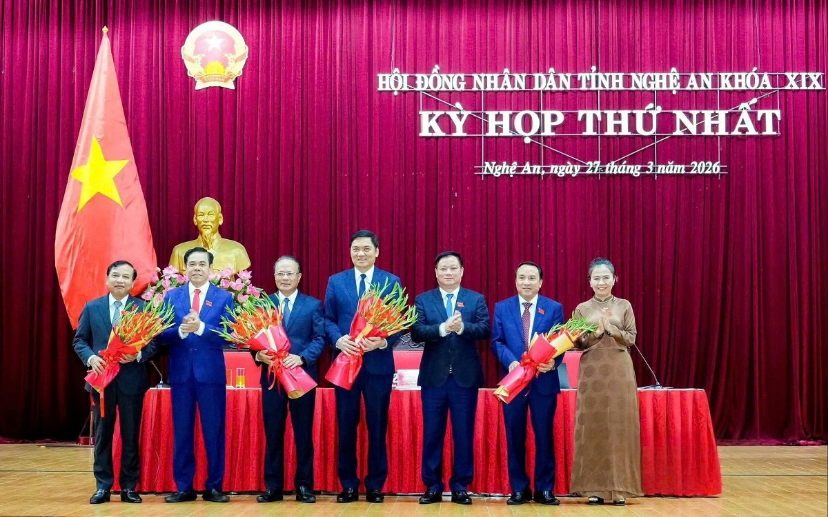 Nghệ An bầu các chức danh lãnh đạo chủ chốt HĐND và UBND tỉnh nhiệm kỳ mới
