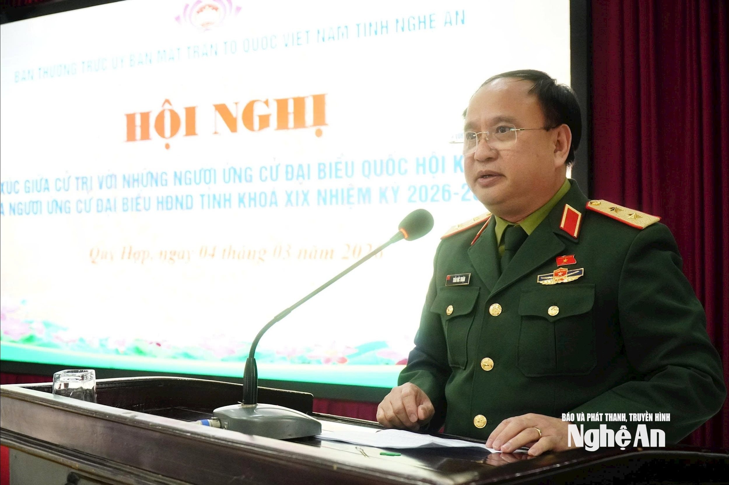 bna_trung-tuong-tran-duc-thuan-pho-chu-nhiem-uy-ban-quoc-phong-an-ninh-va-doi-ngoai-cua-quoc-hoi-tiep-thu-va-cam-on-y-kien-cua-cu-tri.-anh-nguyen-toan.jpg