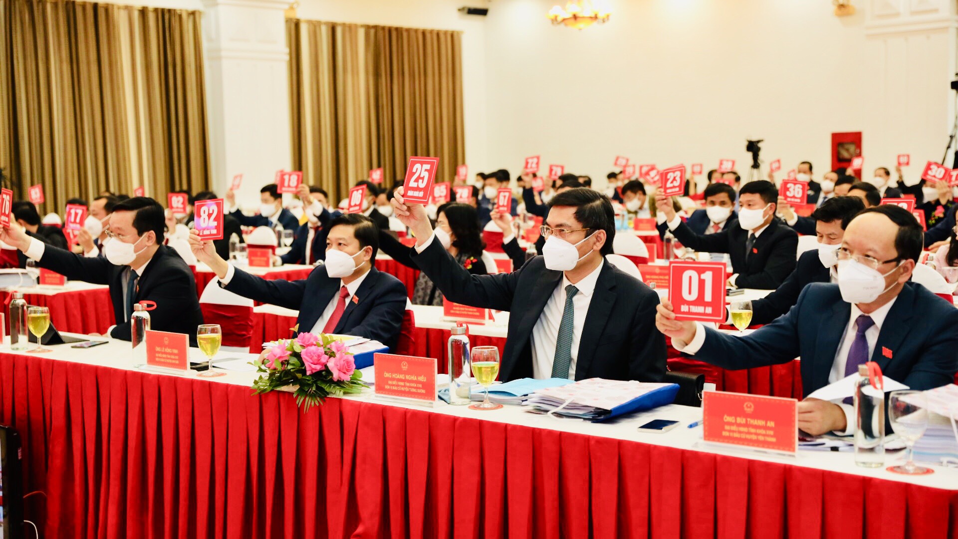 anh-bieu-quyet.jpg