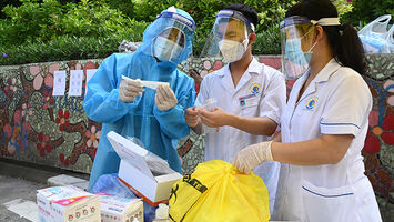 Yêu cầu có đường dây nóng xử lý thông tin kết quả tự test nhanh của người dân