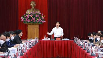 Ban Thường vụ Tỉnh ủy Nghệ An cho ý kiến về xây dựng, phát triển thị xã Hoàng Mai