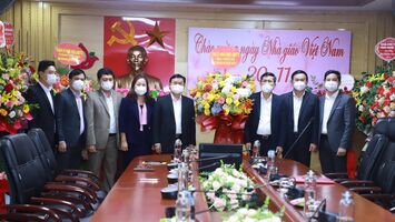 Bí thư Tỉnh ủy chúc mừng Sở Giáo dục và Đào tạo, Hội Cựu giáo chức tỉnh nhân ngày Nhà giáo Việt Nam