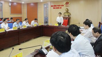 Nghiên cứu, đề xuất sắp xếp lại đội ngũ công chức và cán bộ không chuyên trách cấp xã
